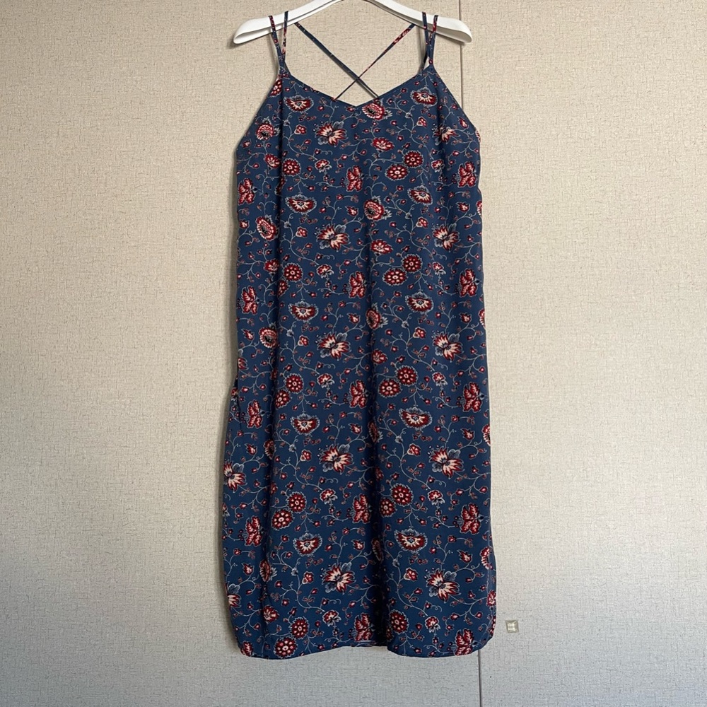 Gap spaghetti strap cross back dress,blue red floral,large,summer,beach,midi,